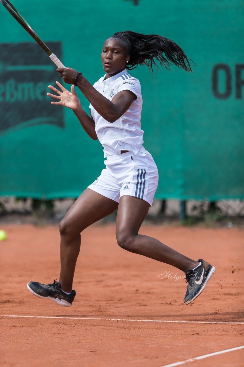 Noma Noha Akugue 100 - BL2 Der Club an der Alster - TC GW Aachen 1 : Ergebnis: 9:0